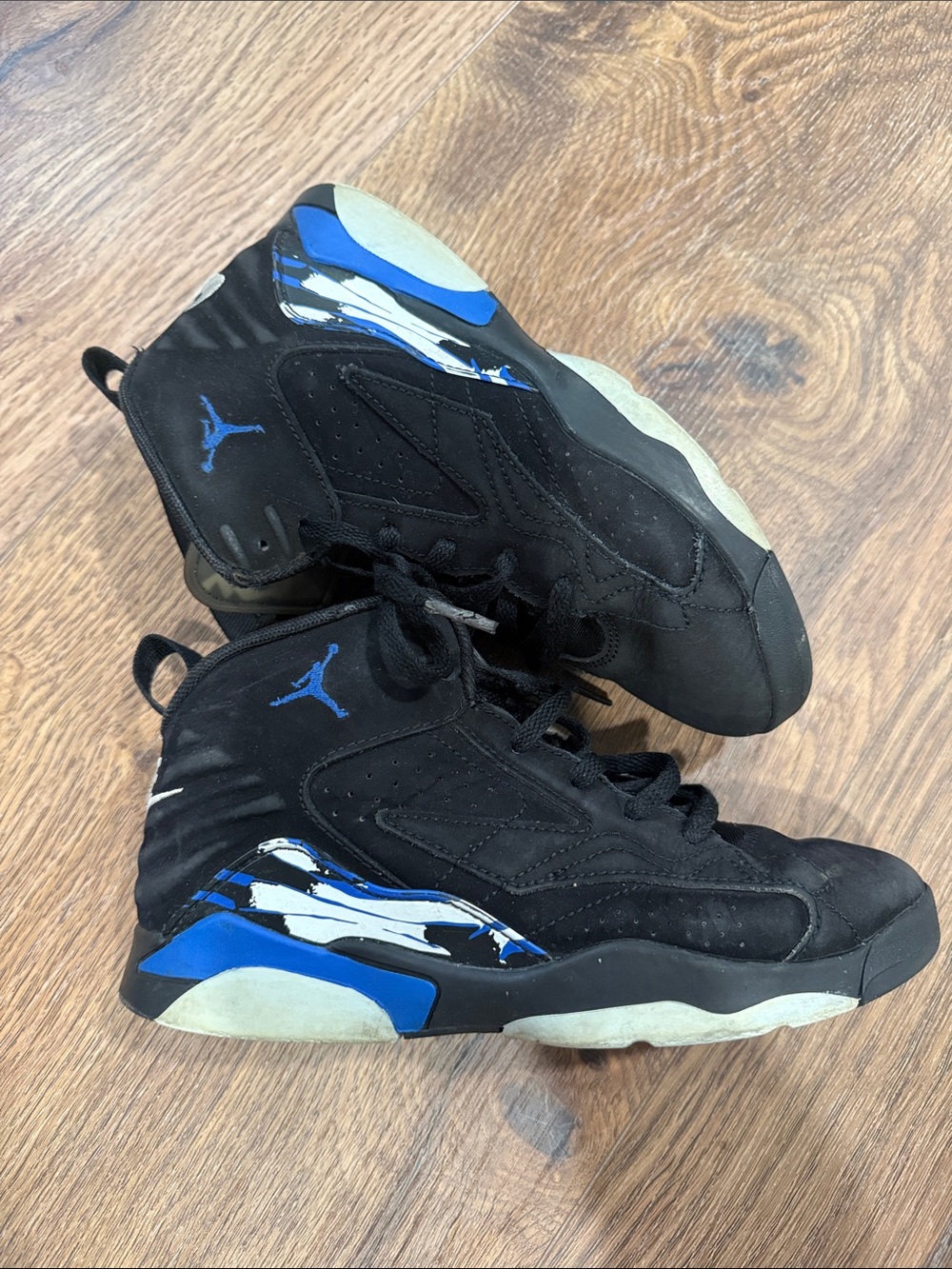 Jordan Jumpman MVP Kids Black and Blue High-Top Sneakers Nike - Picture 2 of 8